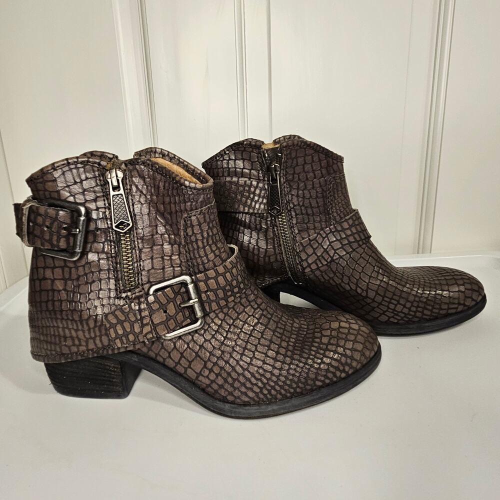 Donald J Pliner Gray Python Dalis Western Side Zip Ankle Boots Size 5.5